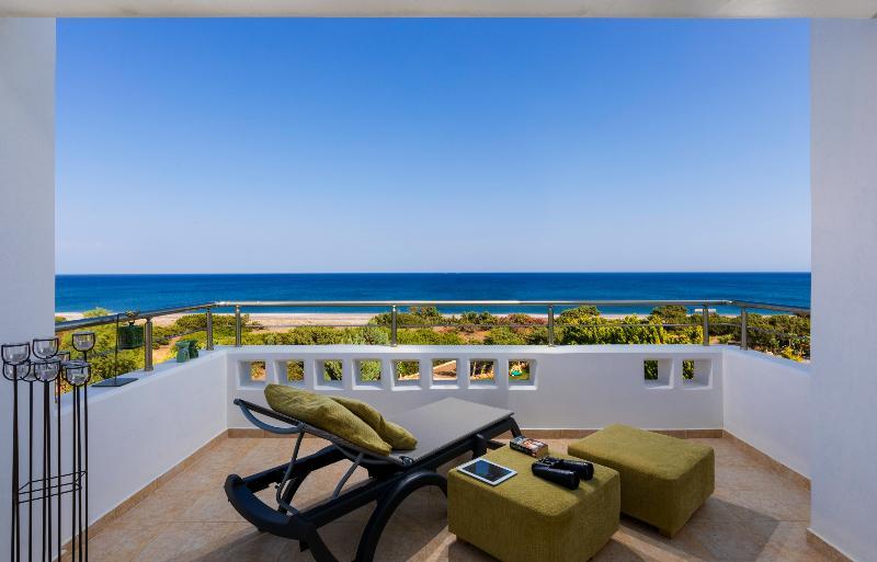 Antonoglou Beach Villas - Waterfront Luxury Retreat Λαχανιά Εξωτερικό φωτογραφία