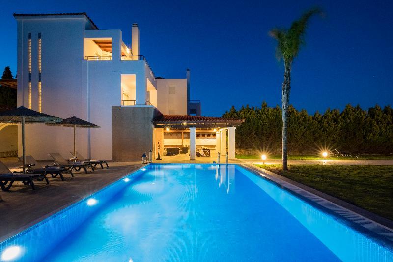 Antonoglou Beach Villas - Waterfront Luxury Retreat Λαχανιά Εξωτερικό φωτογραφία
